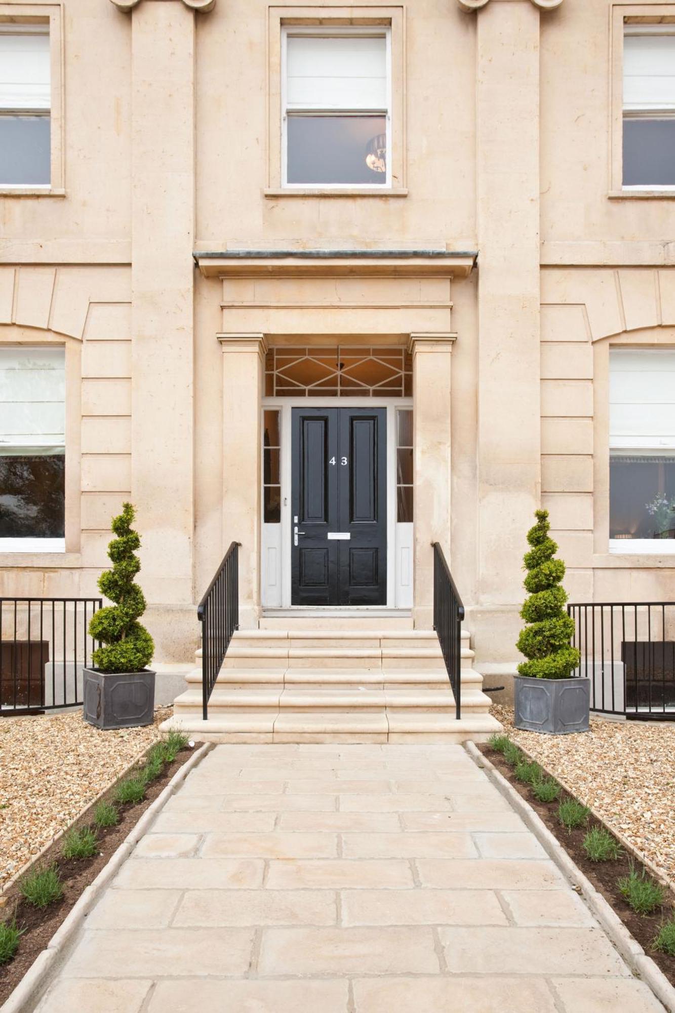 Portland Apartments Cheltenham Extérieur photo