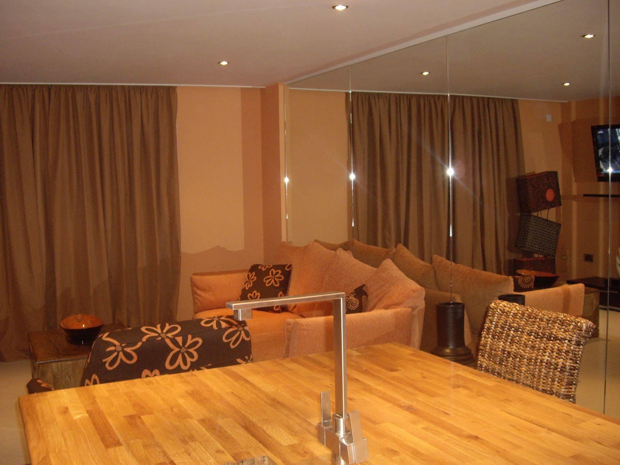 Portland Apartments Cheltenham Extérieur photo